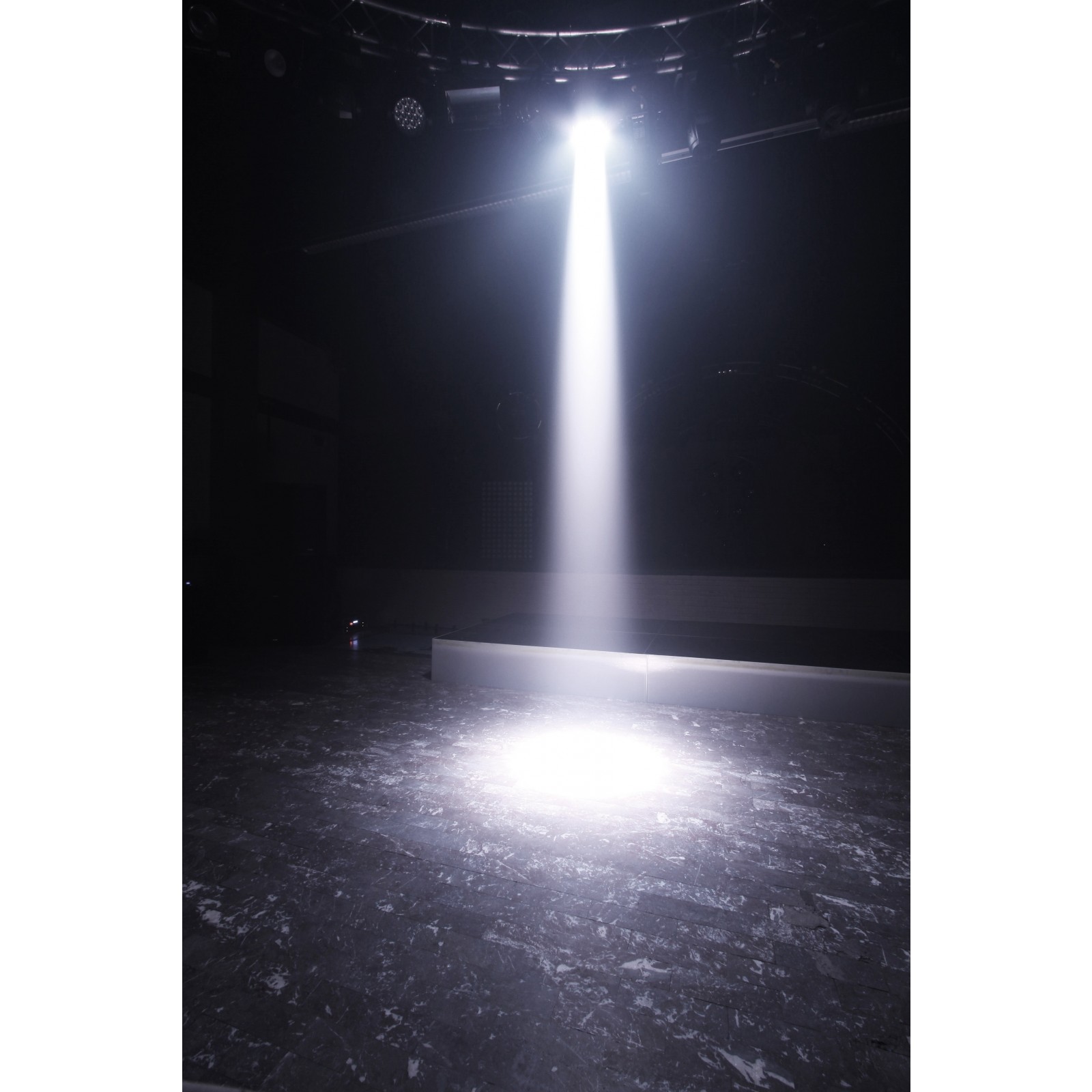 bt-w19l10_zoom_-_zoom_1