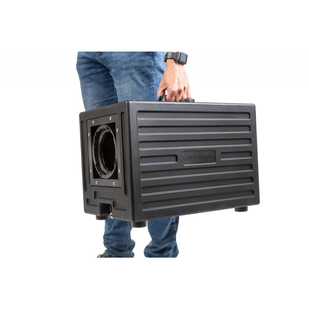 bt-h2fog-compact-2-human-scale