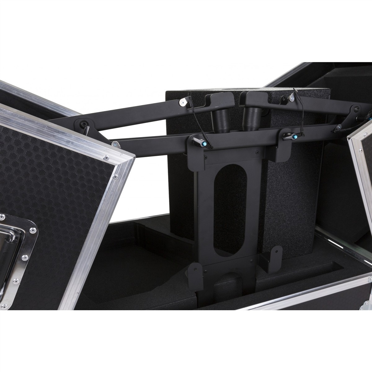 case_for_2xsc-12_close_up_medium
